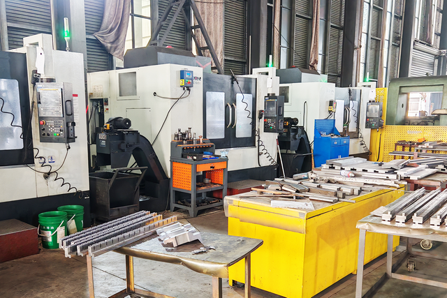 Quality inspection area for press brake tooling full traceability control