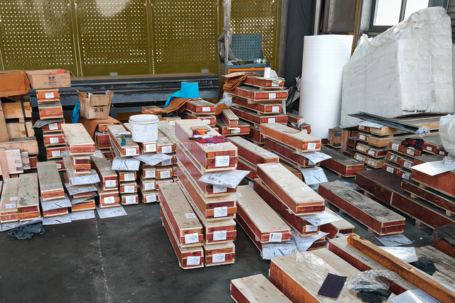 Warehouse stock of standard press brake tooling ready to ship in 48 hours