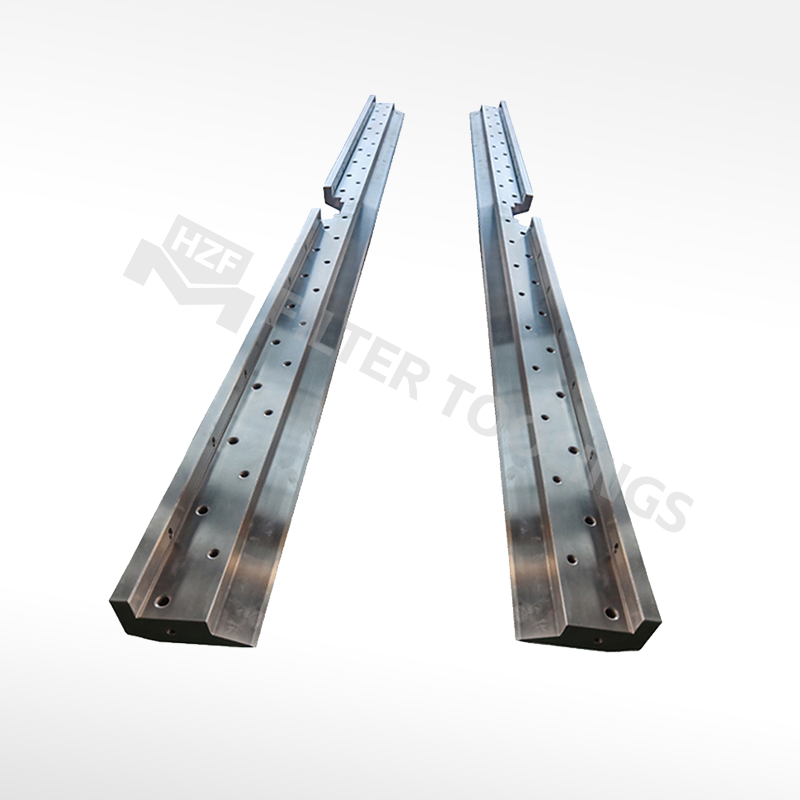 Flexible press brake lower die for universal bending